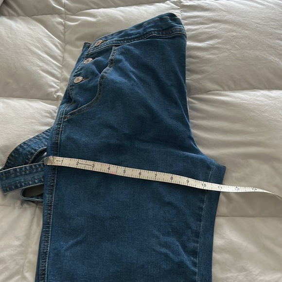 Woman’s Jean Overalls - Picture 12 of 12